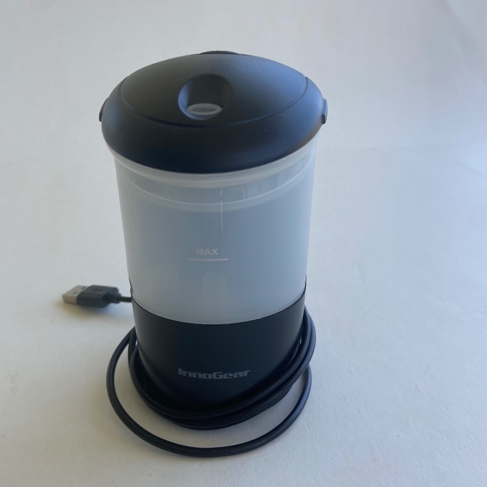 Car Diffuser Humidifier Aromatherapy Essential Oil Diffuser USB - Picture 2 of 4